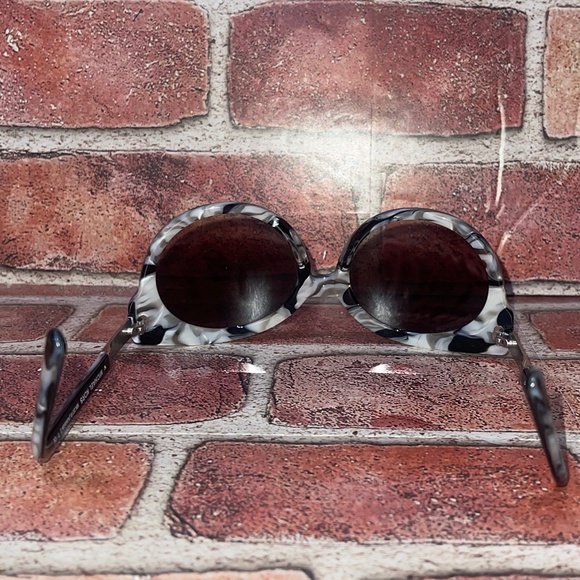 Pre-Owned Michael Kors Adelaide I 2019 311413 Black White Marble Sunglasses Chic - Picture 5 of 8